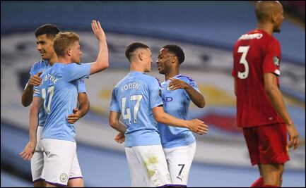 Manchester City golea al Liverpool en la Premier League