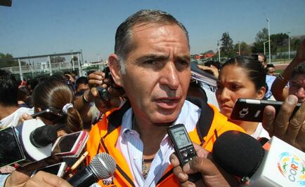 Cué desmiente localización de profesor desaparecido