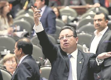 Eukid Castañón acusa al gobierno de Puebla de “persecución política”