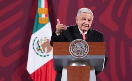 AMLO propone incluir temas sobre protección animal en libros de texto gratuito 