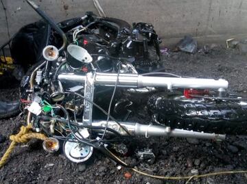 Hallan moto en la que viajaba Ana Karen, joven arrastrada por corriente en Tlalnepantla