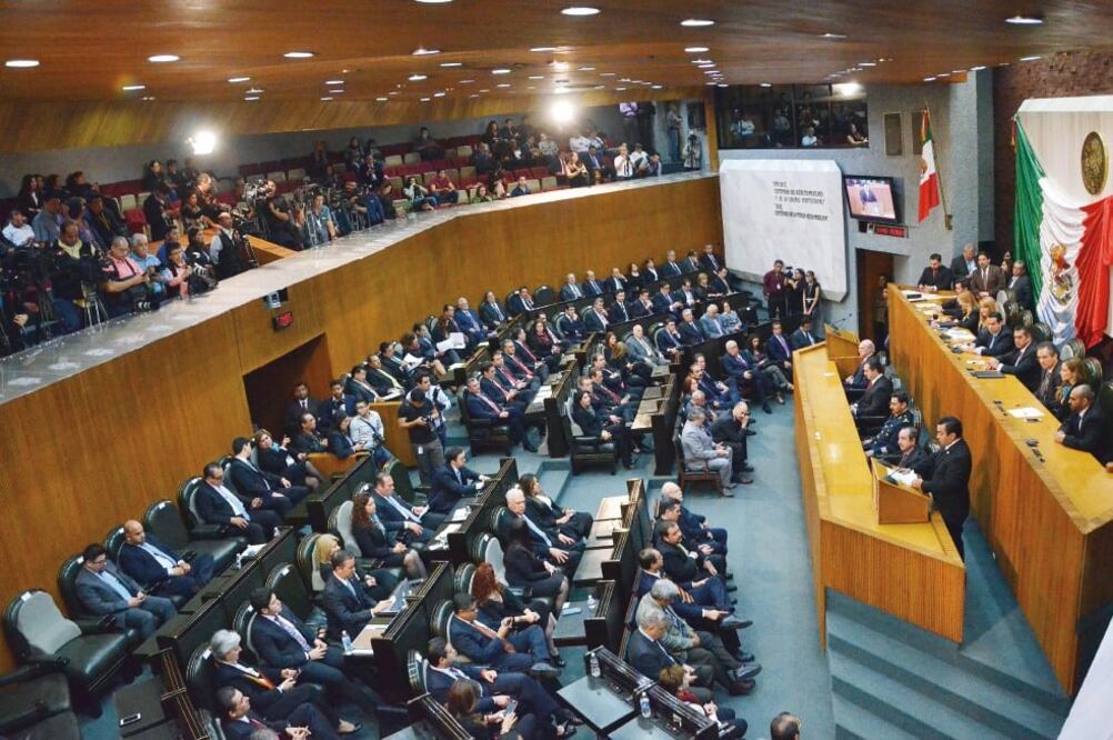 En 2016 los diputados reciben la misma dieta que en 2015, equivalente a un ingreso bruto de 83 mil 154 pesos y neto de 53 mil 75 pesos (ARCHIVO EL UNIVERSAL)