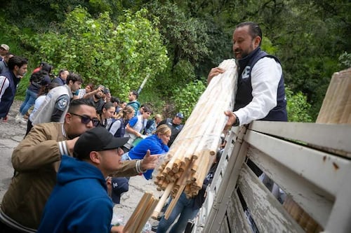 Cuajimalpa Delivers Aid to Families Affected by Rains; Continues Neighborhood Tours