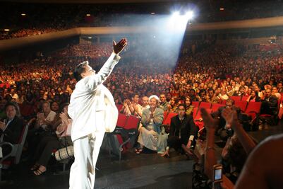 Familia de Juan Gabriel agradece apoyo y condolencias