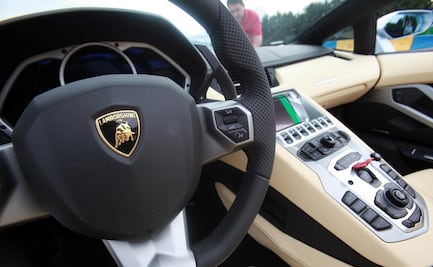 Hombre de Miami que compró Lamborghini con ayuda para Covid-19 se declara culpable