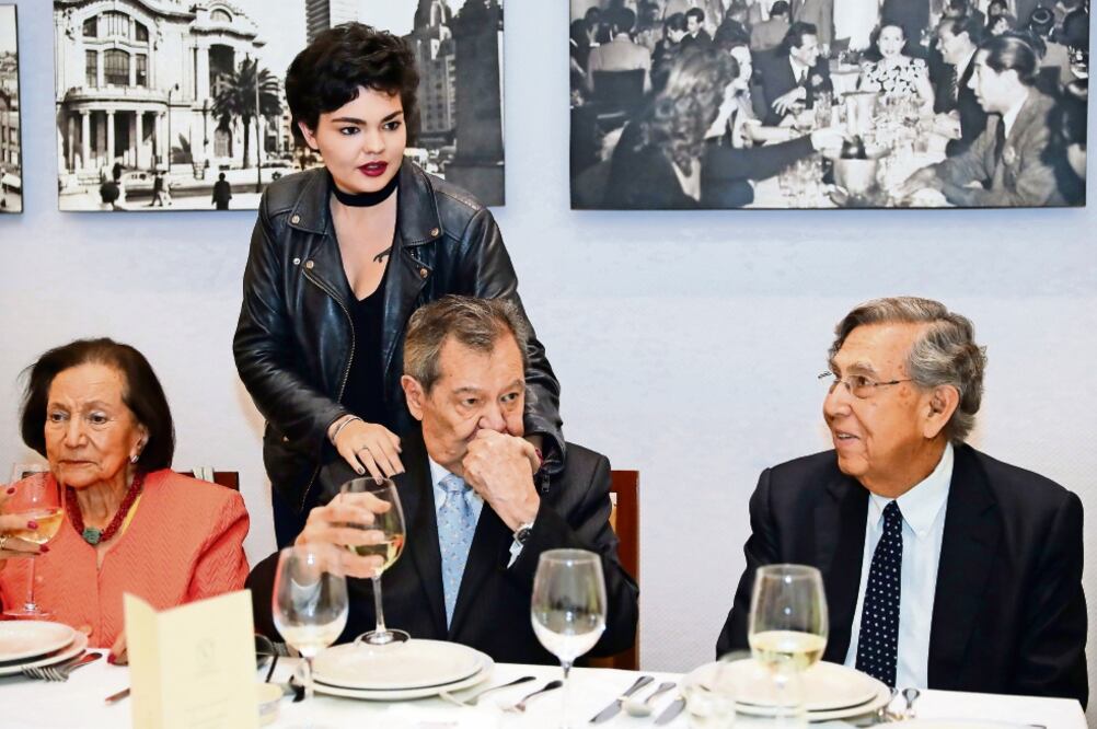 Ifigenia Martínez, Porfirio Muñoz Ledo y Cuauhtémoc Cárdenas destacan entre los firmantes de la carta “Exigencias mínimas para las elecciones de 2018”, que entregaron al INE y al TEPJF. (ARCHIVO EL UNIVERSAL)