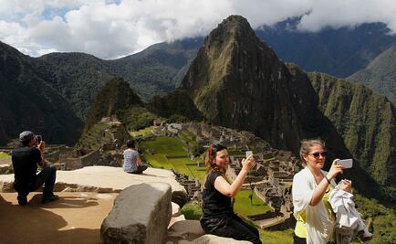 Muere alemán por tomarse una foto en Machu Picchu