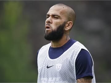 Dani Alves demandaría a Pumas; buscaría millonaria cantidad por daños a su imagen