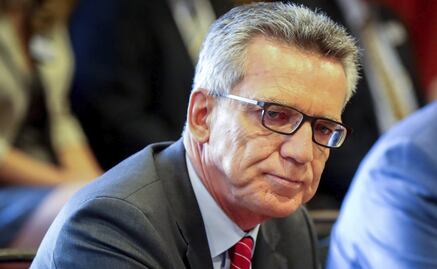 Hay indicios que apuntan a un atentado en mercado de Berlín: Ministro