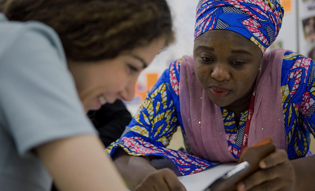 Desde 2006 bajo el nombre de Women´s Initiative Cartier (CWI) brinda apoyo a mujeres que lideran organizaciones que aportan al desarrollo.