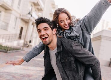 Conoce las 5 fases de toda relación amorosa, según experto