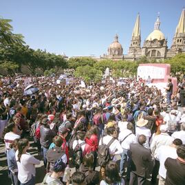 Con marcha, miles de estudiantes de Jalisco exigen seguridad y alto a la violencia