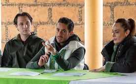 Dirigente estatal del PVEM reconoce a trabajadores de Tianguistenco; confeccionaron traje de la Selección Mexicana