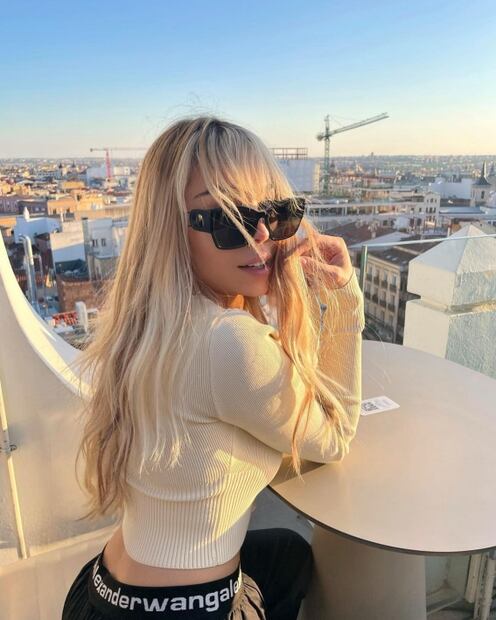 ¿Las rubias se divierten más? Danna Paola cambia de look y sorprende a todos