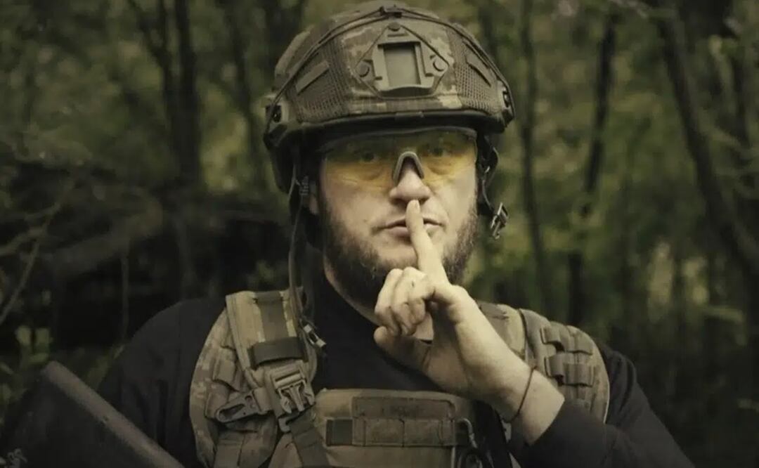 Un video publicado por el Ministerio mostraba a militares haciendo gestos de silencio, lo que apuntaba a que no habría un anuncio formal de una posible contraofensiva contra Rusia. Foto: AP