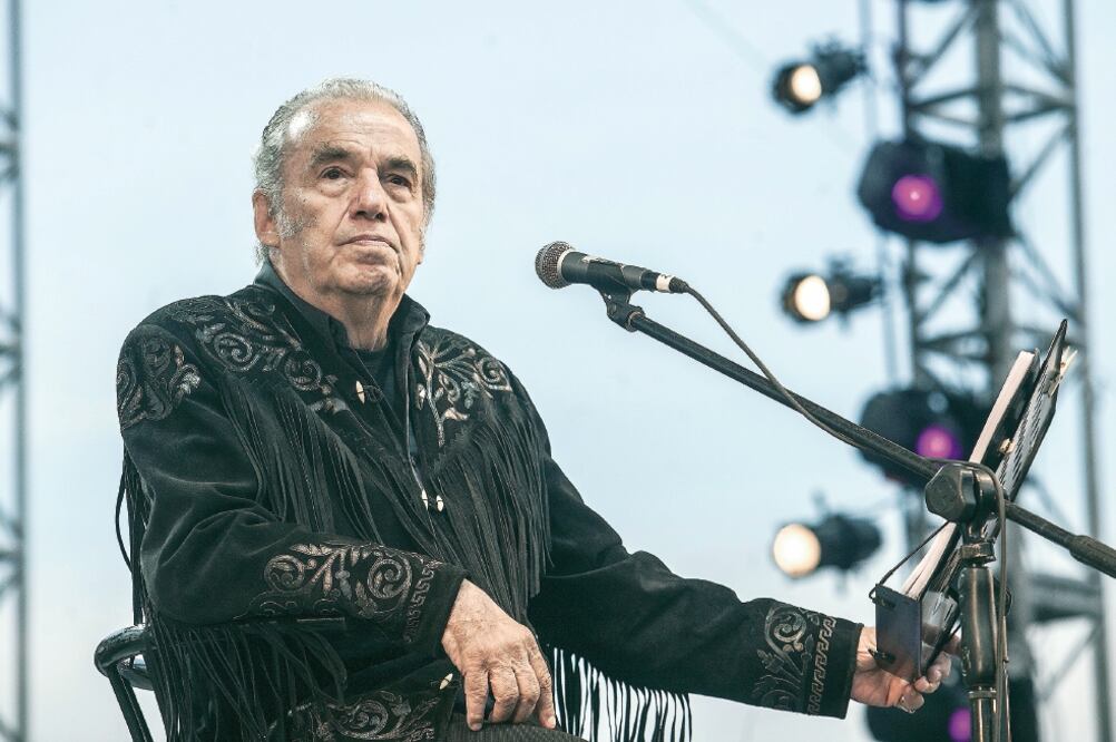 El intérprete reiteró su compromiso con el movimiento zapatista. (Foto: CRISTOPHER ROGEL BLANQUET. EL UNIVERSAL)