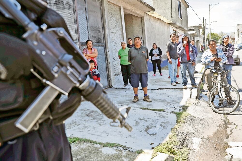 La Secretaría de Movilidad pide a los jefes delegacionales no permitir la proliferación del servicio y solicitar el inicio de operativos de seguridad (CRISTOPHER ROGEL. EL UNIVERSAL)