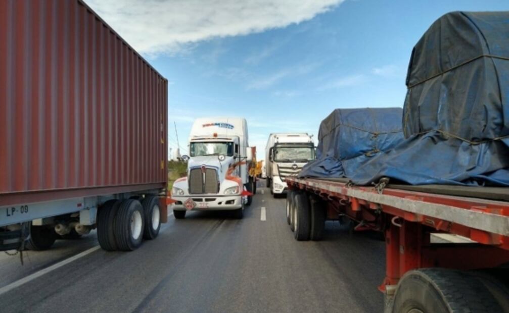 Ejidatarios bloquean tres carreteras hacia el sur de Tamaulipas