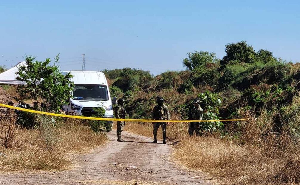 Colectivo localiza restos humanos en Culiacancito; serían de un hombre.
Foto: Especial.