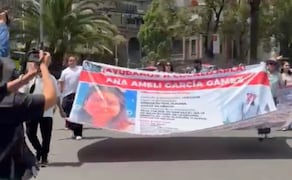 A un año de la desaparición de Ana Ameli, sus familiares y colectivos de búsqueda realizaron una marcha hacia el Ángel de la Independencia. Foto: captura de video