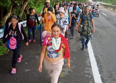 CNDH monitorea caravana migrante que se dirige a la CDMX; atienden alimentación, salud y orientación jurídica