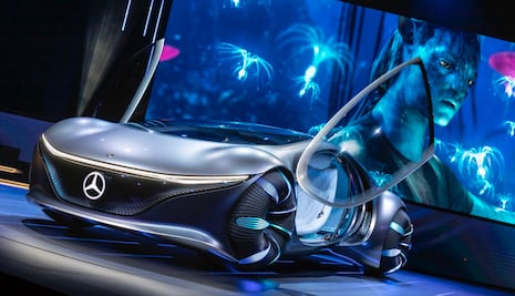 Mercedes-Benz presenta un auto inspirado en Avatar