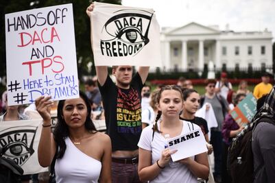 Más de 20 mil dreamers no renovaron permiso de DACA a tiempo