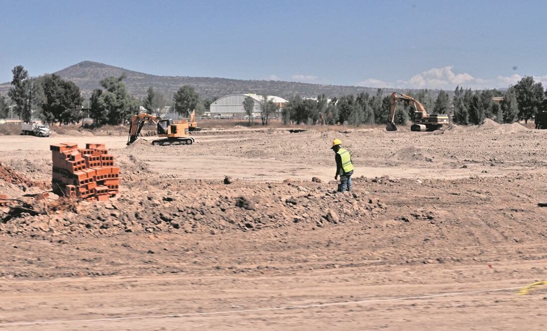 Directivos del Aeropuerto Internacional Felípe Ángeles aseguran que para 2023 se habrá solventado el tema de la movilidad hacia el nuevo aerpuerto. Fotos: Ivonn Rodríguez. EL UNIVERSAL