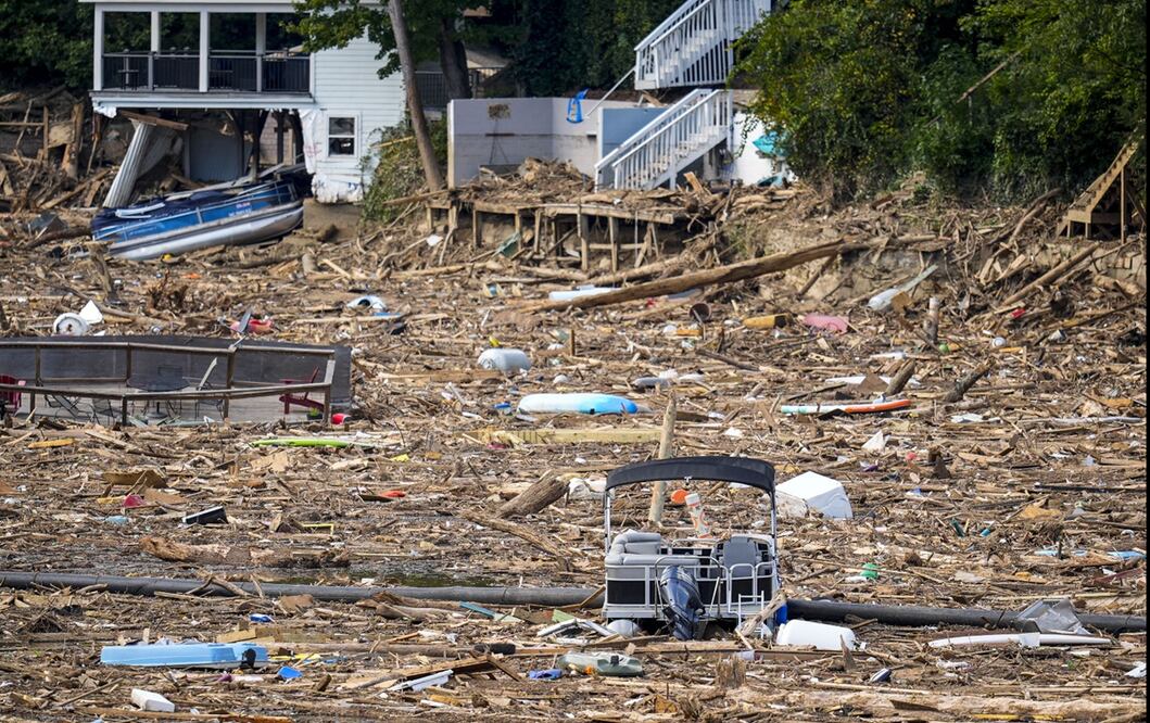 El pasado 26 de septiembre entró por el noroeste de Florida el huracán Helene, de categoría 4, que dejó una senda de destrucción por seis estados del sureste de EU y acabó con la vida de unas 230 personas. Foto: AP