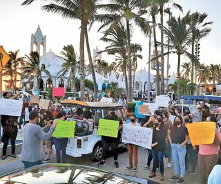 Sustrae comando a fotorreportero en Sinaloa; protesta gremio
