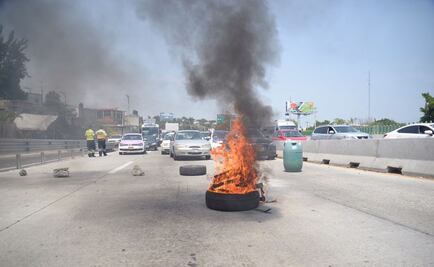 Bloquean Paso Exprés en Cuernavaca; exigen libertad de joven