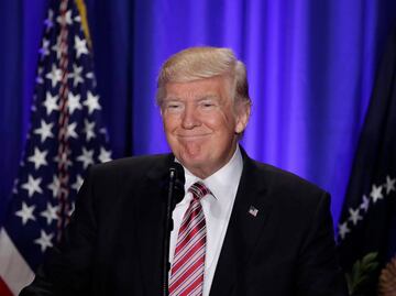 Trump busca impuesto del 20% a importaciones de México para pagar muro