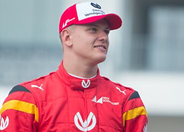 Darán tratamiento secreto a Schumacher en París