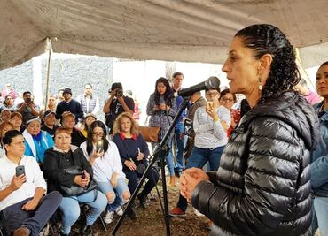 Quieren tapar con un dedo corrupción en verificentros: Sheinbaum