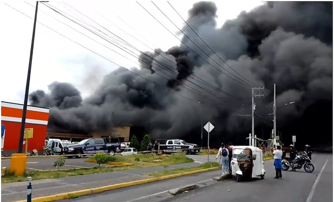 Incendio en centro comercial de Jalisco este 28 de septiembre de 2024. Foto: Captura de video
