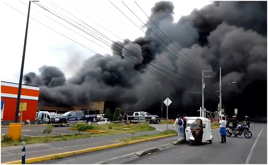 Incendio en centro comercial de Jalisco este 28 de septiembre de 2024. Foto: Captura de video