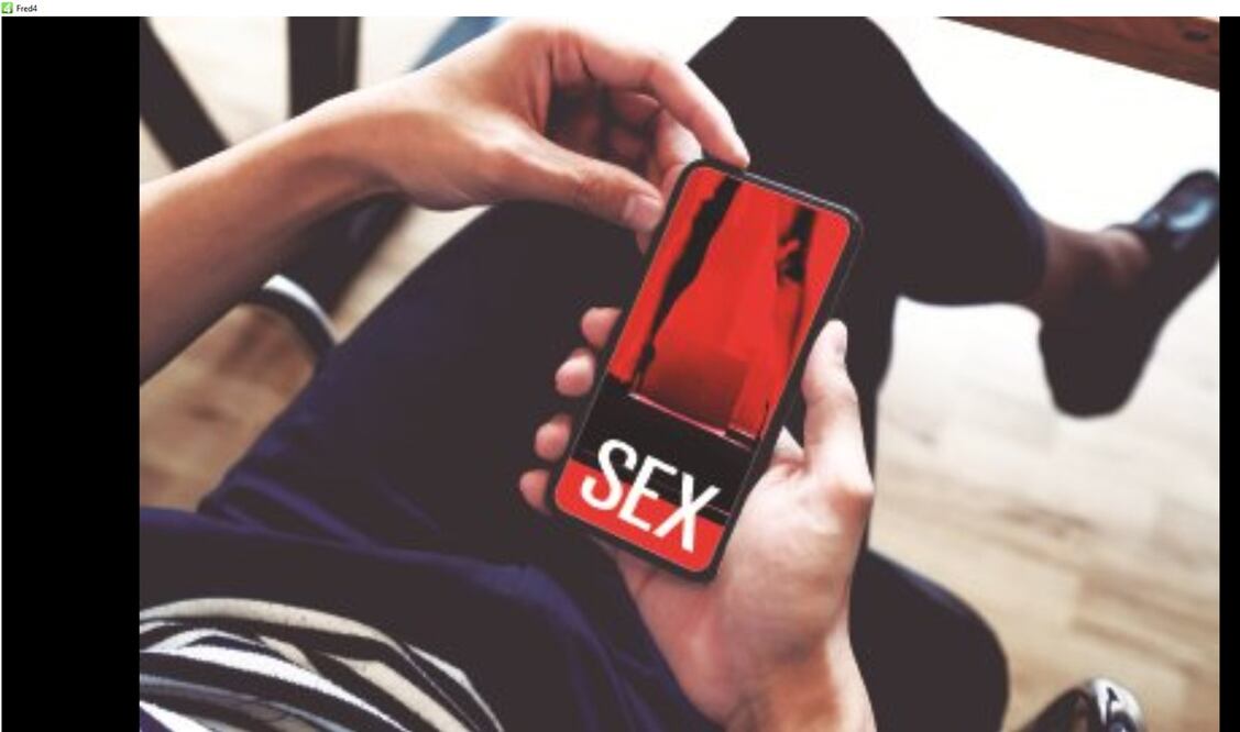 Los servicios sexuales de víctimas se ofrecen a través de chats grupales y páginas, indica un informe. Foto: Istock