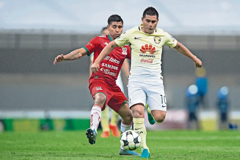 Osvaldo Martínez podría reaparecer este sábado tras cumplir la suspensión (IMAGO7)