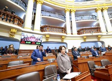Congreso de Perú aprueba acusar a exprimera ministra por golpe de Pedro Castillo