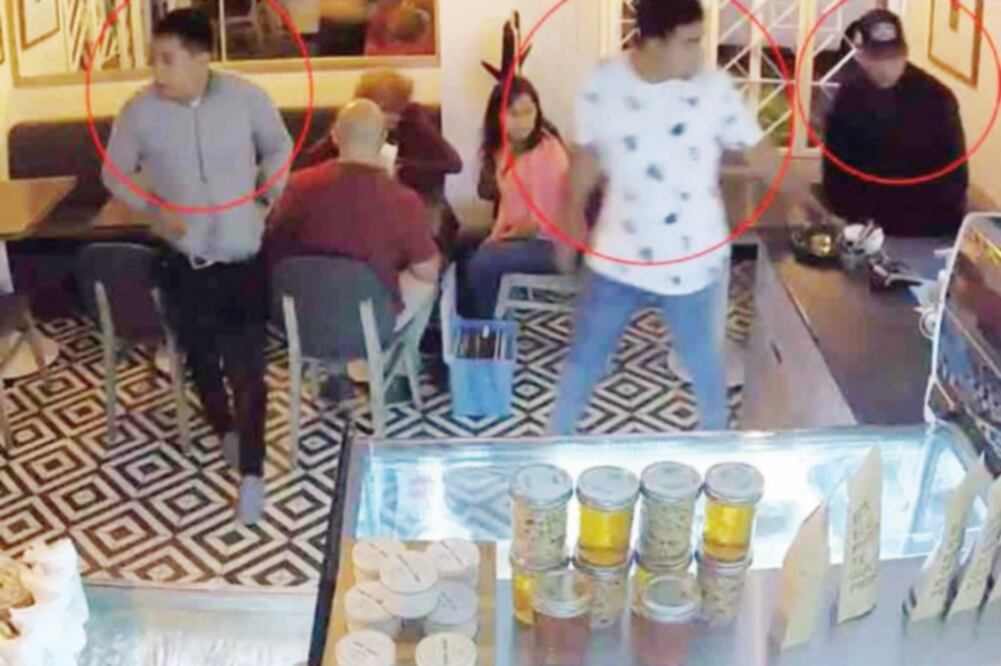 La cafetería Galatea, en Coyoacán, fue asaltada recientemente por hombres armados, pero no es la primera vez, dicen locatarios. FOTO: ARCHIVO EL UNIVERSAL