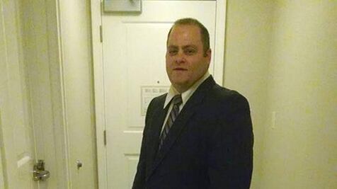 Republicano renuncia tras pedir que violaran a periodista