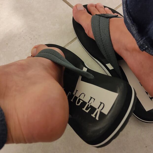 Chanclas (Fuente Instagram @flipflops3veryday)