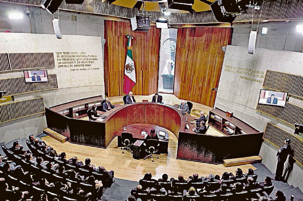 La oposición. Representantes de cuatro partidos que contrariaron la decisión del tribunal aseguran que el auditor obedece al PRI. (ARCHIVO EL UNIVERSAL)