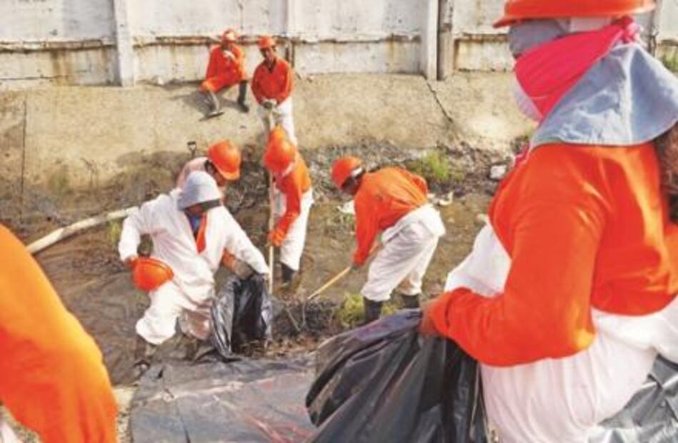 Pierde Pemex 359 mdp al día por paro de refinería en Salina Cruz