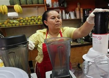 Push for higher minimum wage in the U.S. ignites worry about enforcement