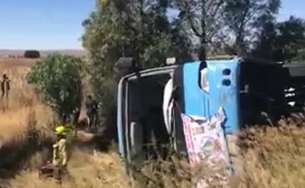 Autobús con peregrinos choca en Zacatecas y deja 47 lesionados