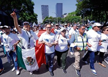 Marea blanca del PJF marcha en defensa de 13 fideicomisos
