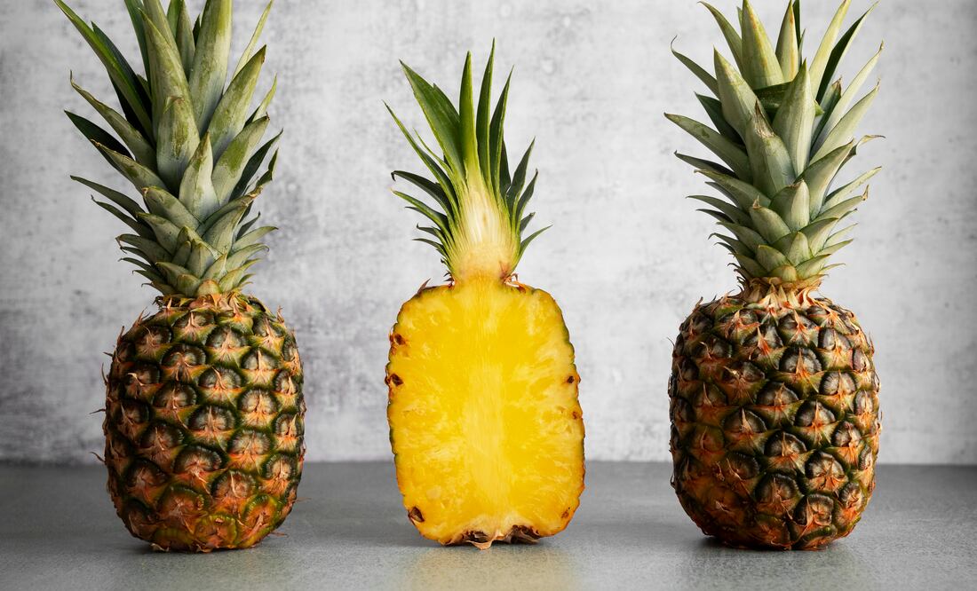 La piña no solo es refrescante, también es una aliada para mejorar la salud y el descanso nocturno. Foto: Freepik