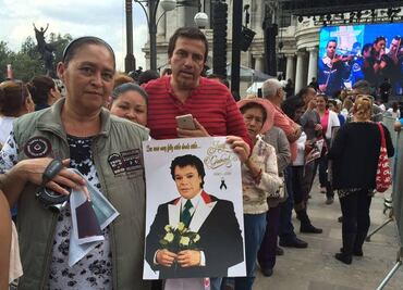 Bellas Artes amplía a las 21:30 hrs. homenaje a Juan Gabriel