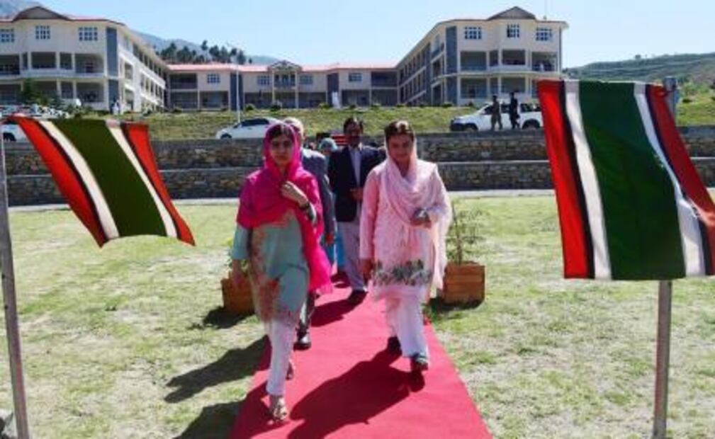 Malala vuelve a su ciudad natal cinco años después